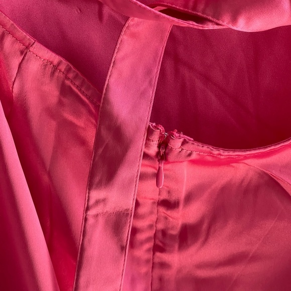 NWOT WeWoreWhat Cut Out Midi Skirt in Hot Pink Size Large Barbiecore - Picture 5 of 5